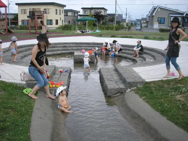 水辺の雰囲気が楽しめる遊水地