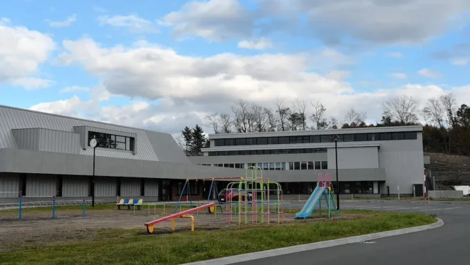 安平町の公教育の核となる早来学園