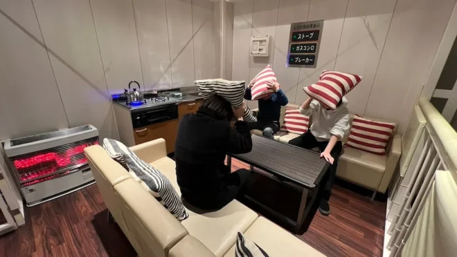 大きな揺れを体験できるコーナー「地震体験コーナー」